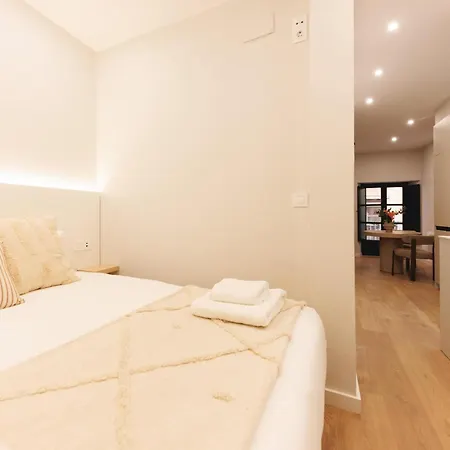 Bravissimo Sant Josep, Cosy 지로나
